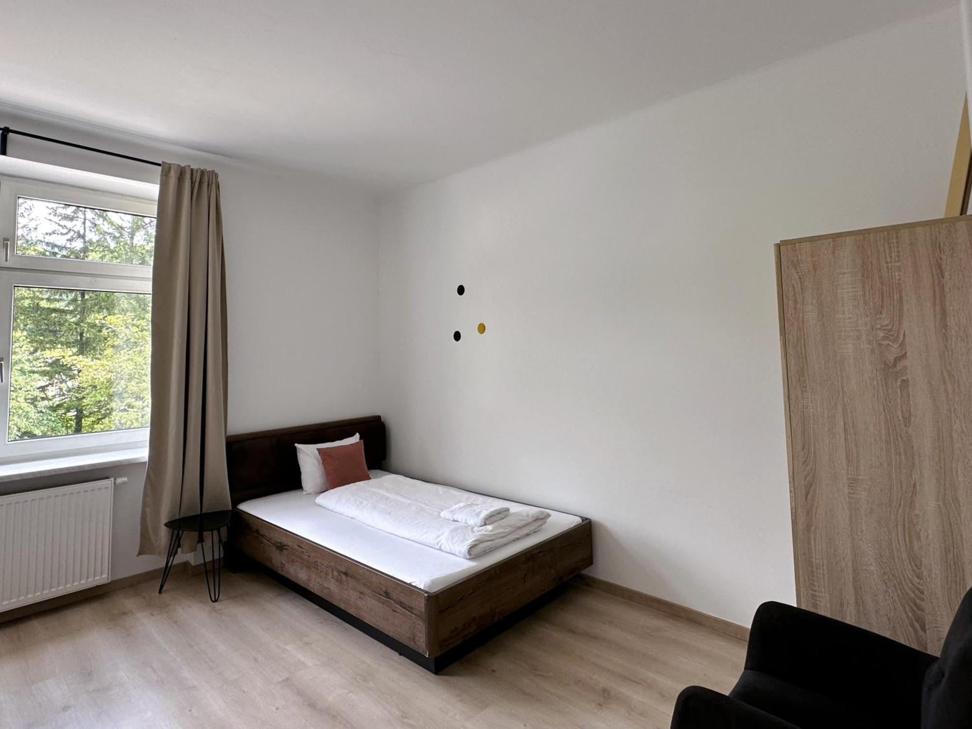 Up Resistances G Apartment Baden Bagian luar foto