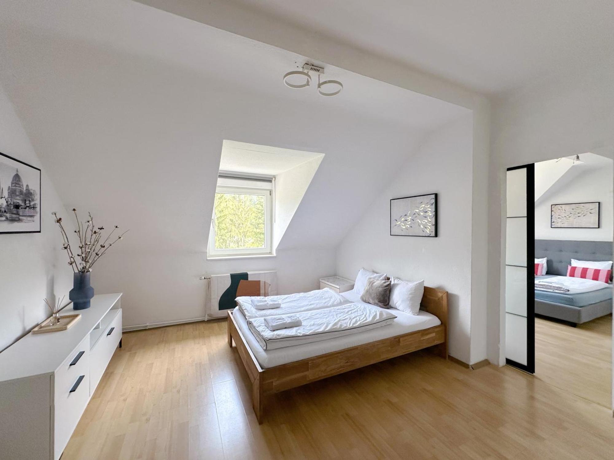 Up Resistances G Apartment Baden Bagian luar foto